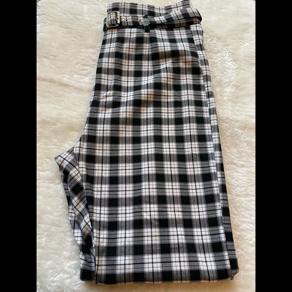Bershka Cropped Pants